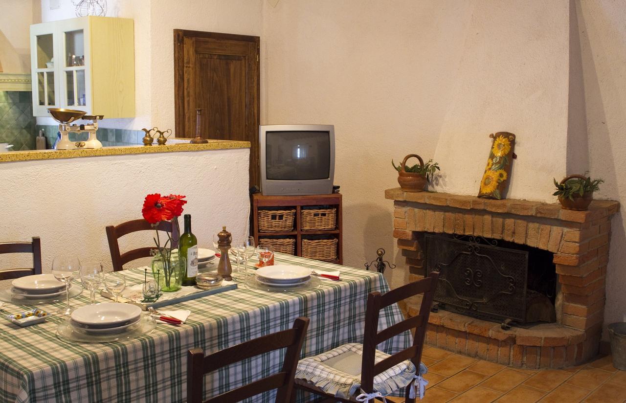 Agriturismo Santa Caterina Castelnuovo di Val di Cecina Room photo
