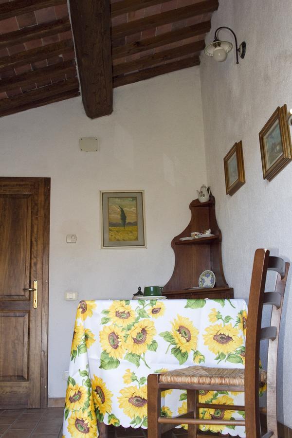 Agriturismo Santa Caterina Castelnuovo di Val di Cecina Room photo